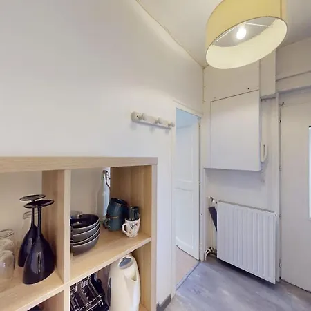 Lovely Near Center Apartmán