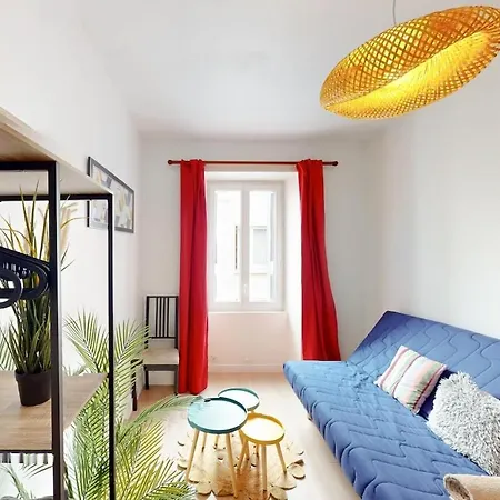 公寓 Lovely Near Center *