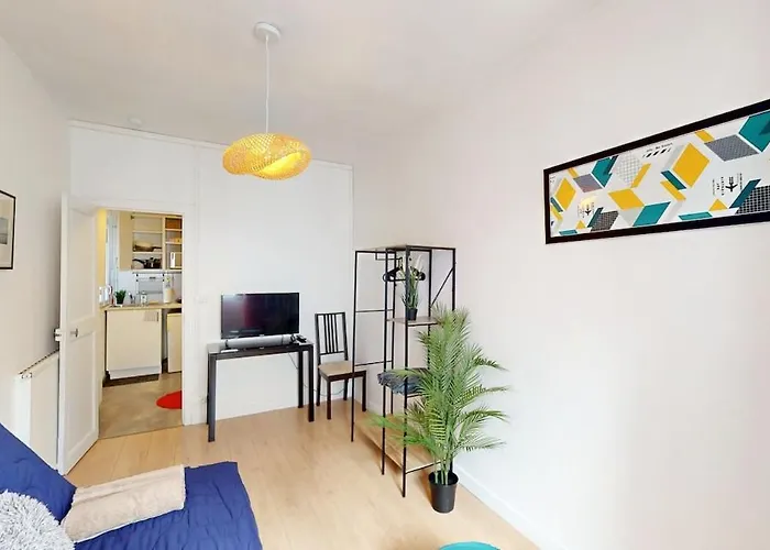 Lovely Near Center 公寓 *