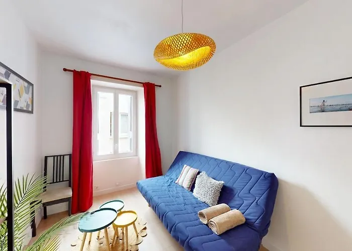 公寓 Lovely Near Center *