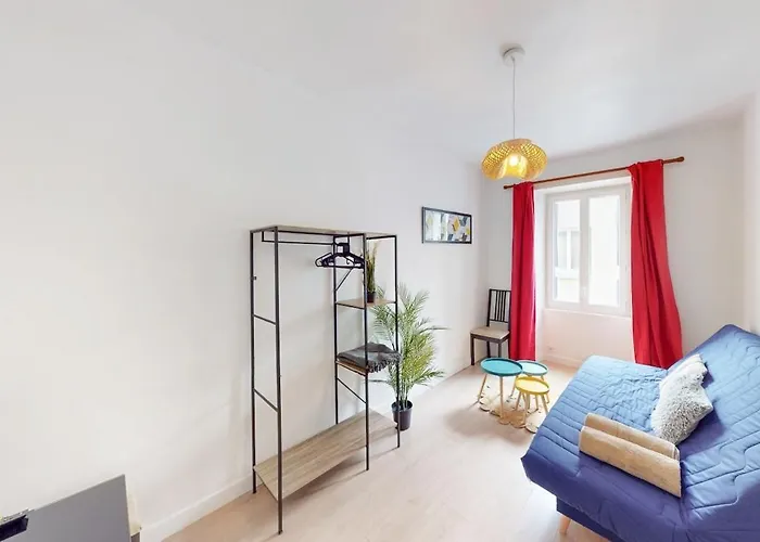 Lovely Near Center 南特