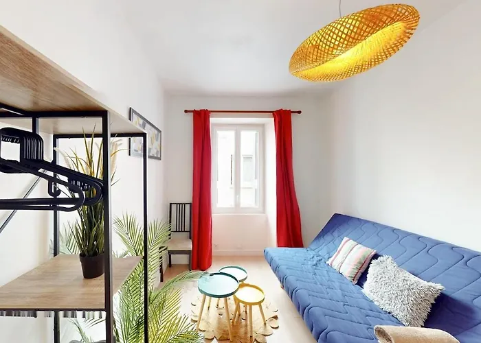 公寓 Lovely Near Center *